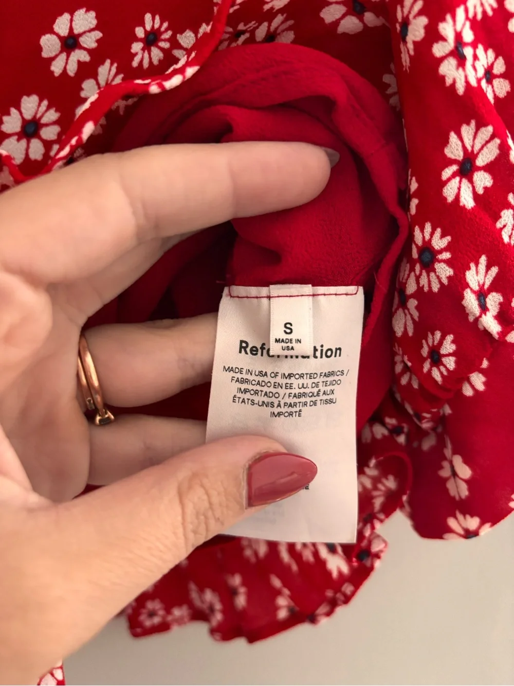 Reformation red daisy